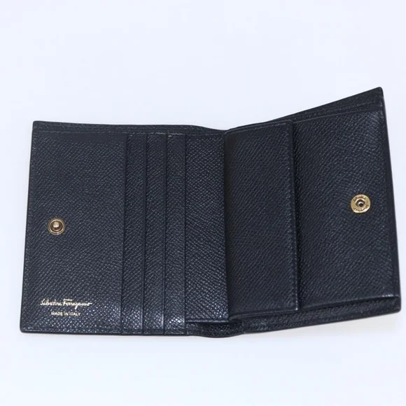 Salvatore Ferragamo Gancini compact LIKE NEW! - Picture 14 of 16